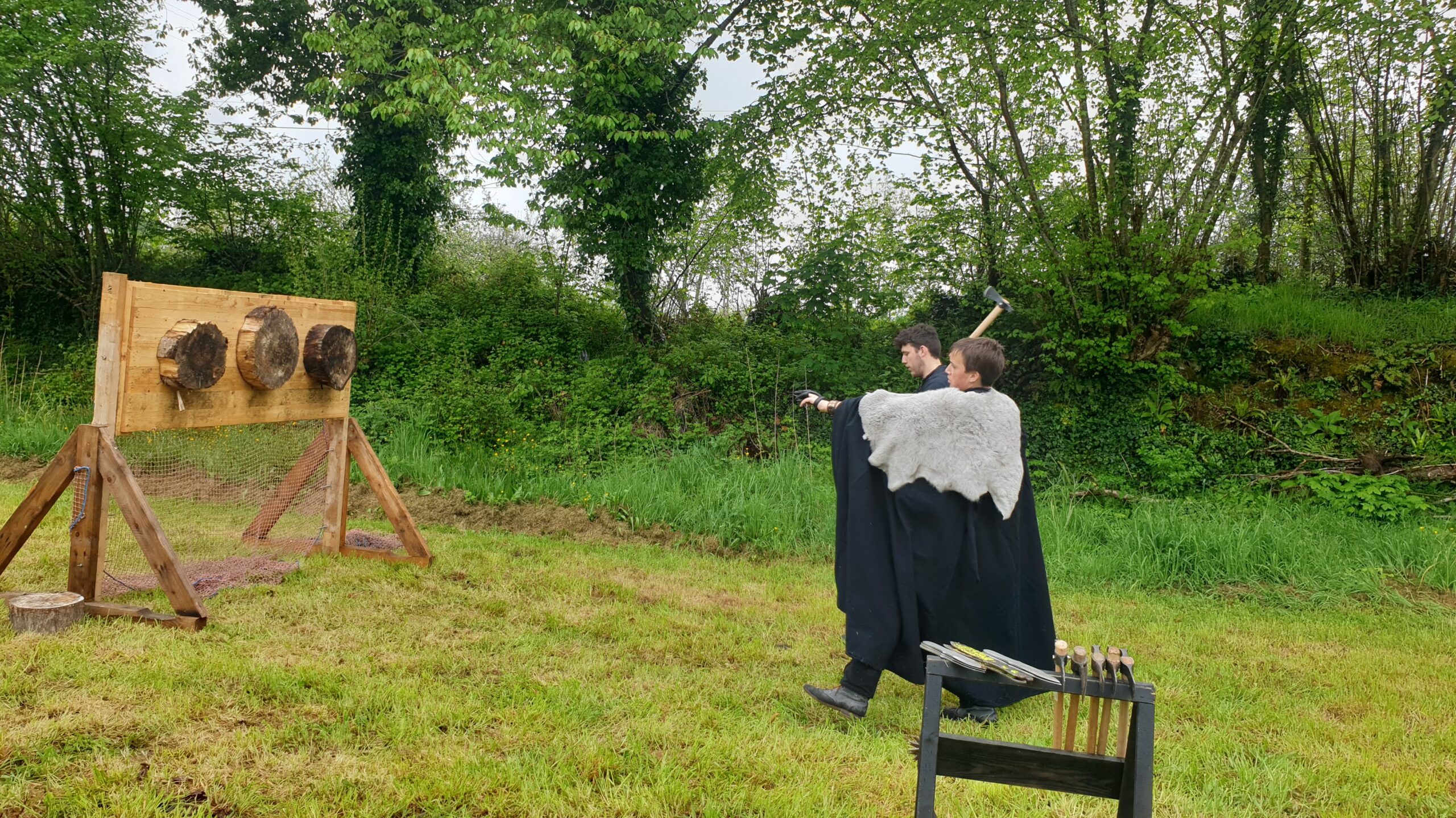 Démonstration et initiation au lancer de haches médiévales